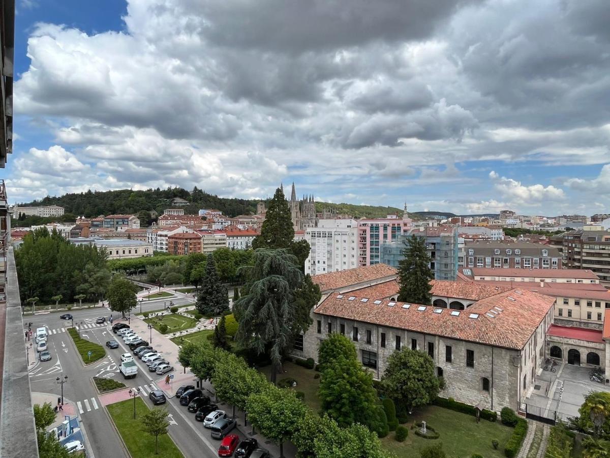 Atuaire Home Gran Apartamento Con Vistas A La Catedral De Burgos Bagian luar foto
