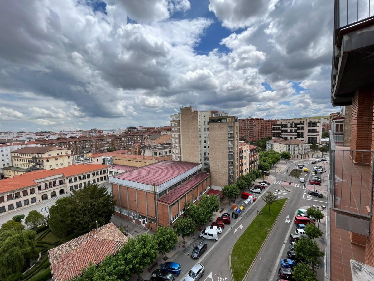 Atuaire Home Gran Apartamento Con Vistas A La Catedral De Burgos Bagian luar foto
